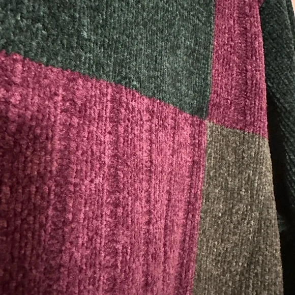 Classic Elements Multicolor Turtleneck Sweater - Picture 2 of 4